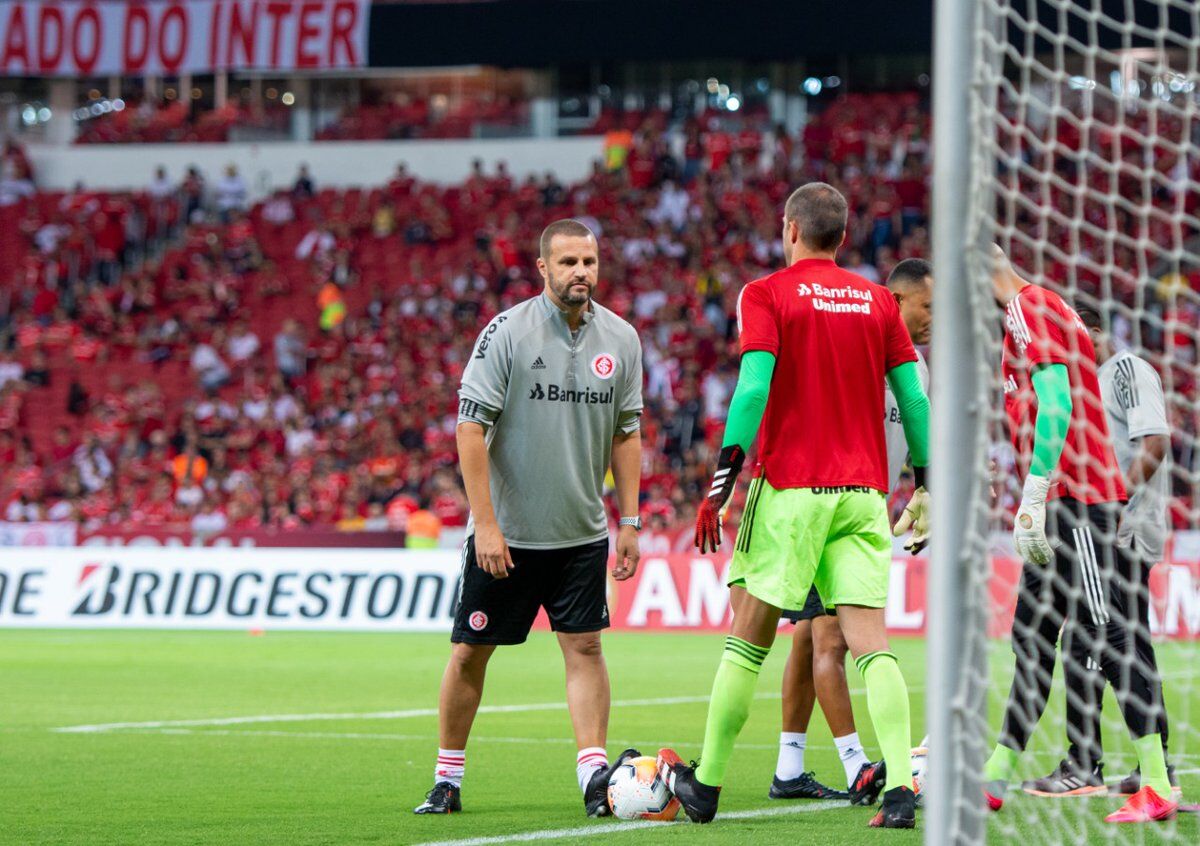 Grêmio analisa contratação de preparador ex-Internacional