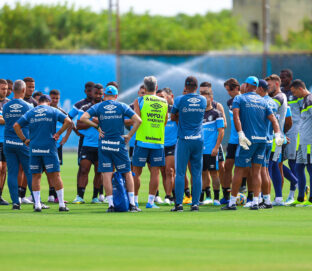 Grupo de jogadores do Grêmio