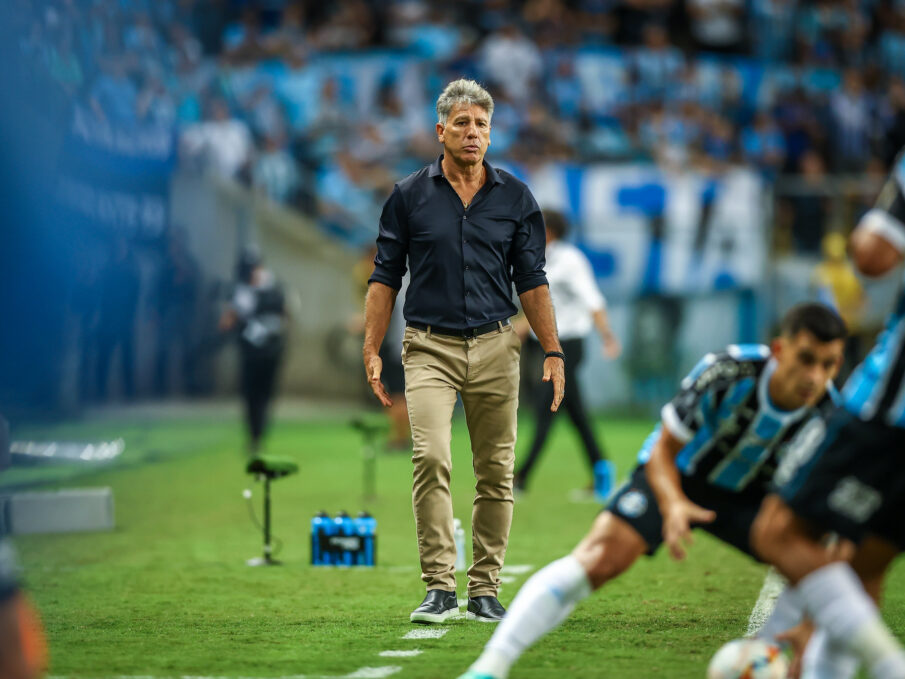 Renato comandando o Grêmio na Arena