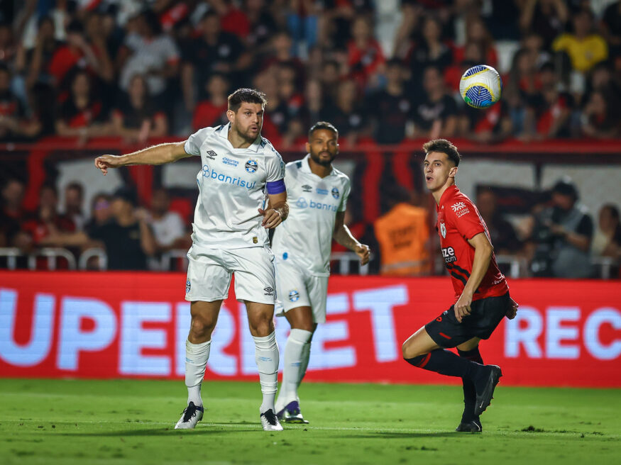 Kannemann com a camisa do Grêmio