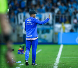 Marcelo Salles, auxiliar do Grêmio