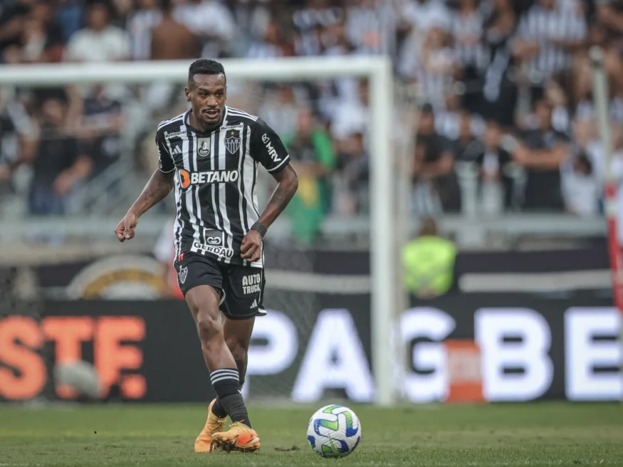 Edenilson no Grêmio: relembre os últimos anos da carreira do meia