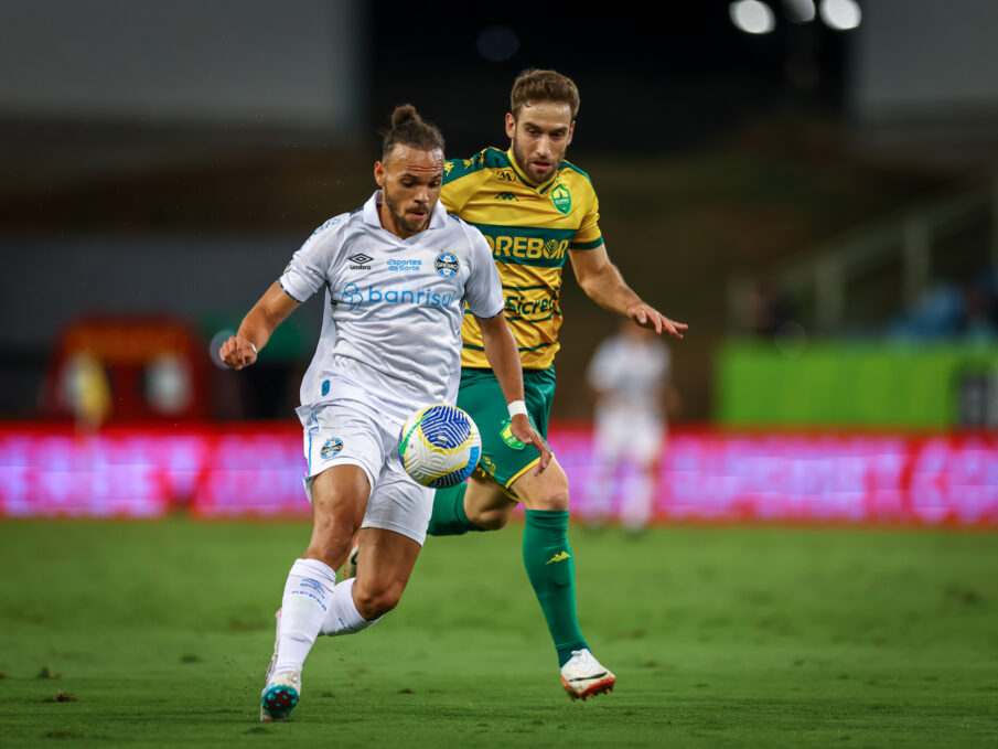 Braithwaite fez sua estreia pelo Grêmio