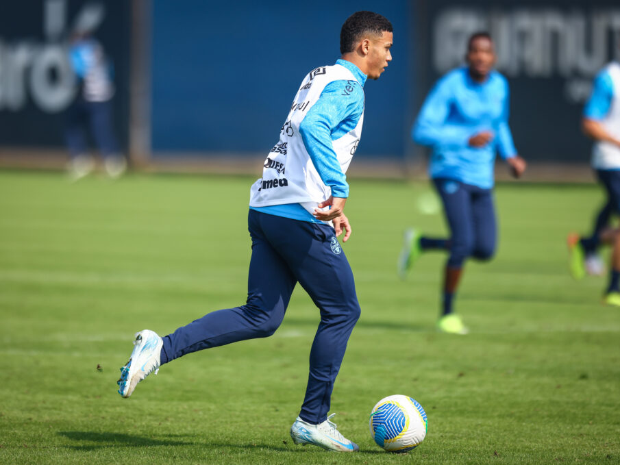 Grêmio tem proposta por Gustavo Nunes