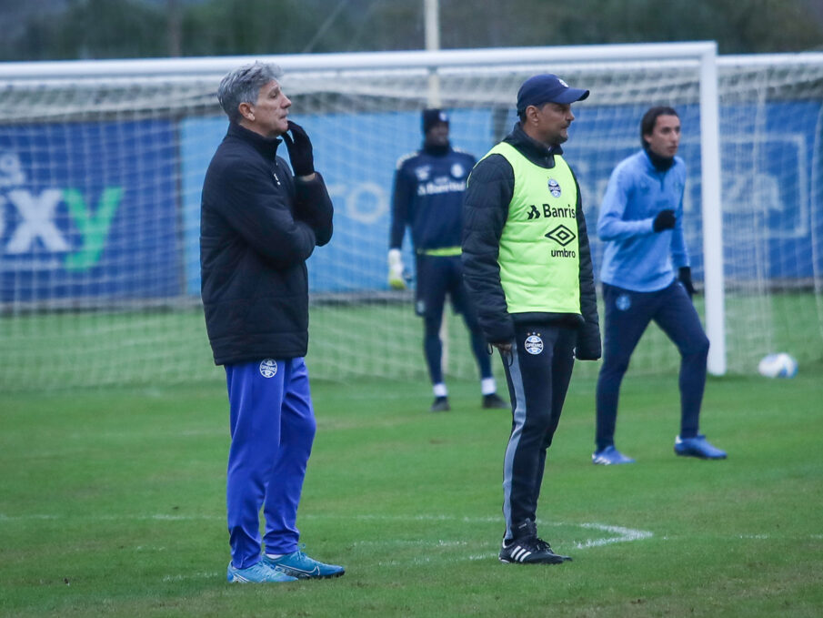 Grêmio teve reunião de cobrança