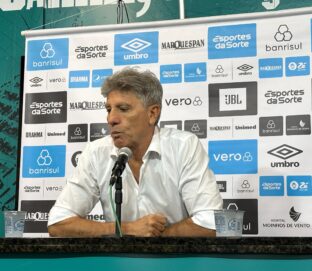 Renato Portaluppi em entrevista coletiva no Grêmio