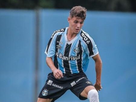 Grêmio tem Jefinho como promessa