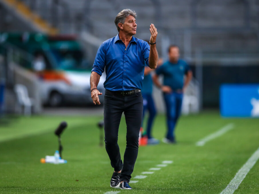 Renato em campo pelo Grêmio