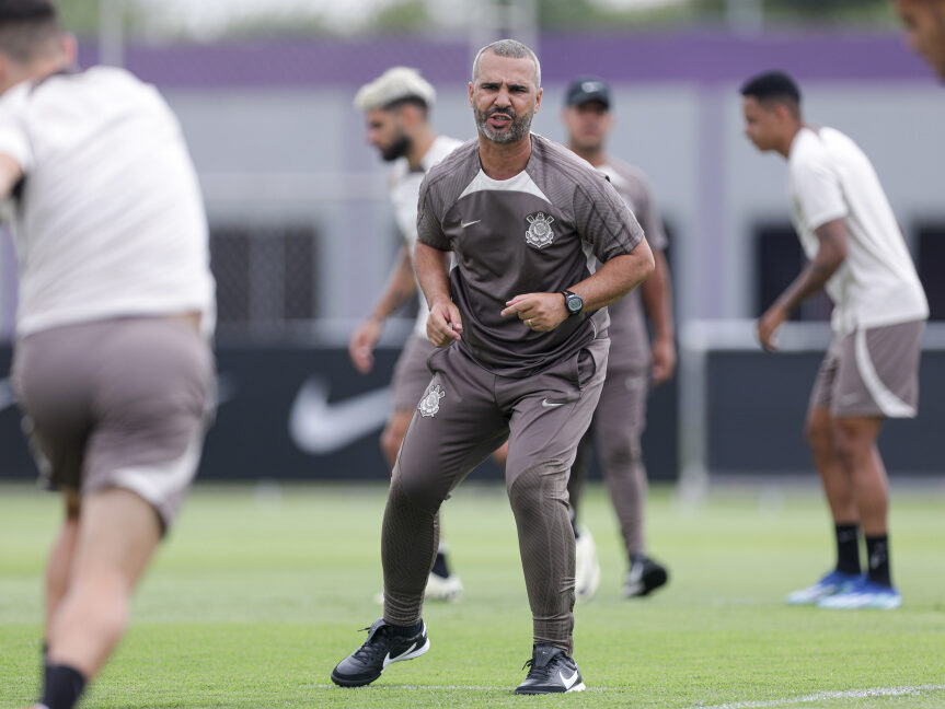 Grêmio busca novo preparador físico